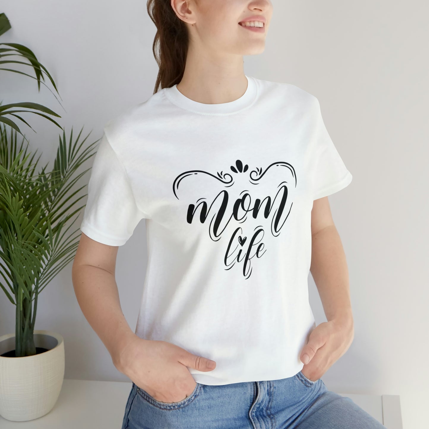 Mom's Life - Unisex Jersey Short Sleeve Tee